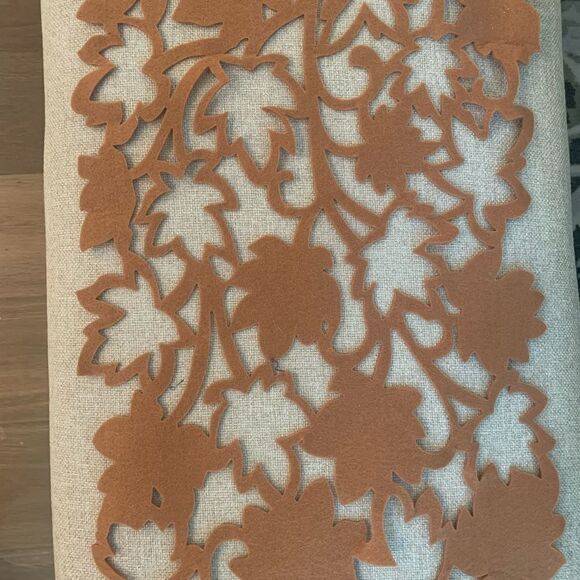 New Felt Fall Leaves Table Runner - Picture 3 of 4